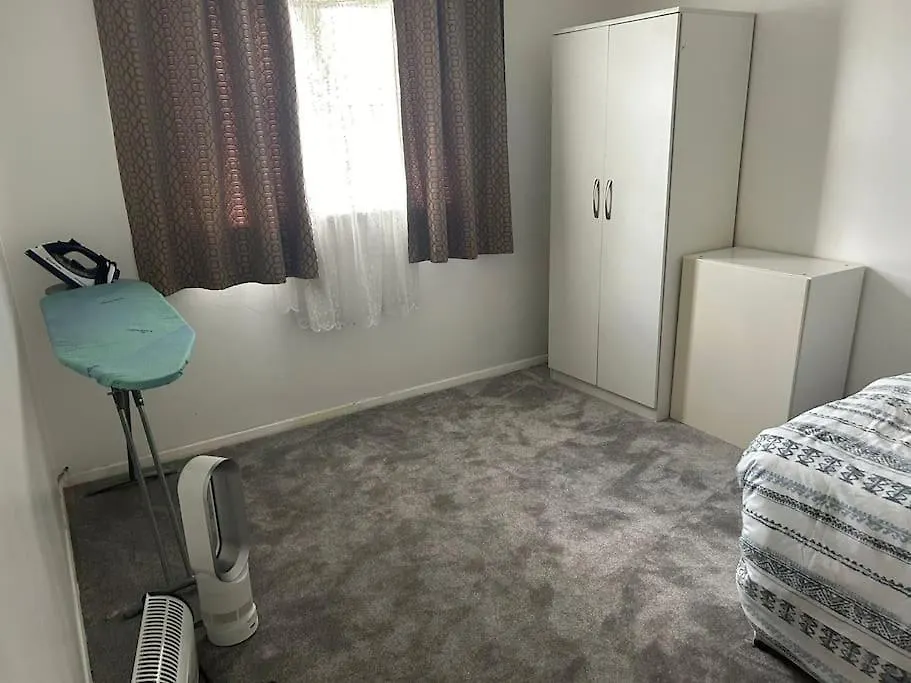 Spacious Two Bedrooms Dagenham United Kingdom