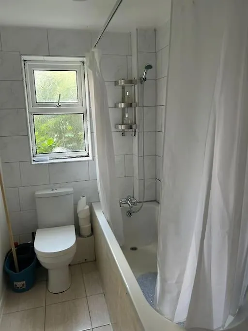 Appartamento Spacious Two Bedrooms Dagenham