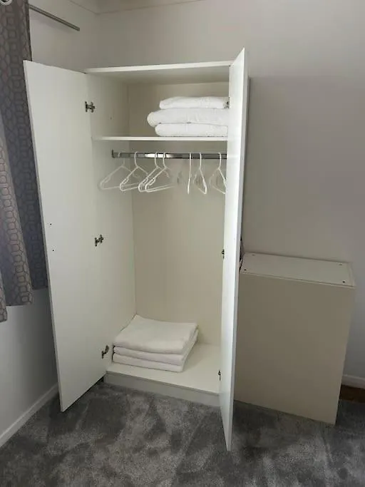 Appartamento Spacious Two Bedrooms Dagenham Regno Unito
